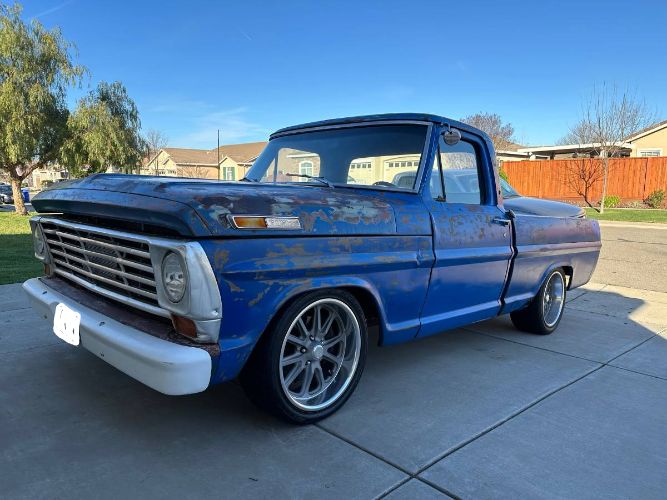 Unknown-F-100-1968-Blue-2