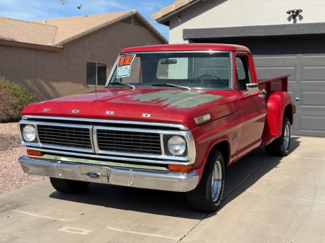 Unknown-F-100-1970-Red-3