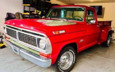 Unknown-F-100-1970-Red