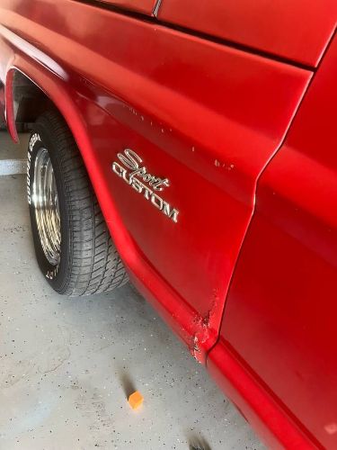 Unknown-F-100-1970-Red-8