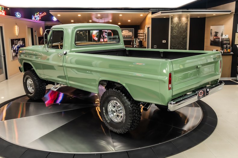 Unknown-F-100-1971-Boxwood-Green-23