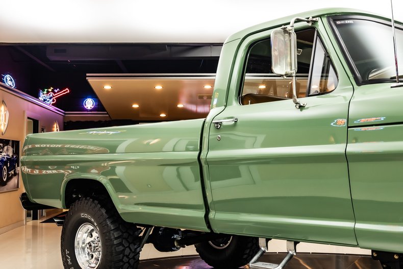 Unknown-F-100-1971-Boxwood-Green-27