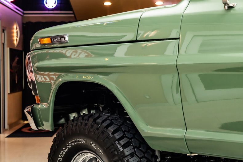 Unknown-F-100-1971-Boxwood-Green-3