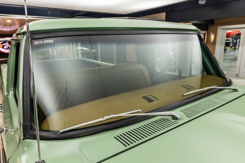 Unknown-F-100-1971-Boxwood-Green-30