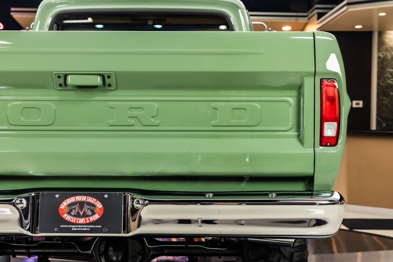 Unknown-F-100-1971-Boxwood-Green-38