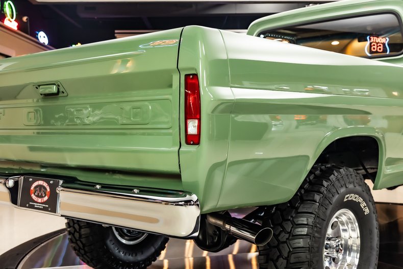 Unknown-F-100-1971-Boxwood-Green-39