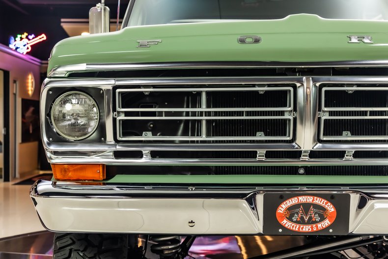 Unknown-F-100-1971-Boxwood-Green-49