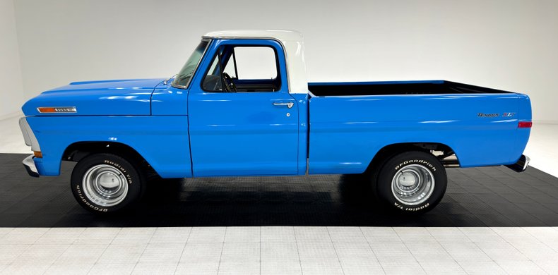 Unknown-F-100-1972-Grabber-Blue-Saddle-1