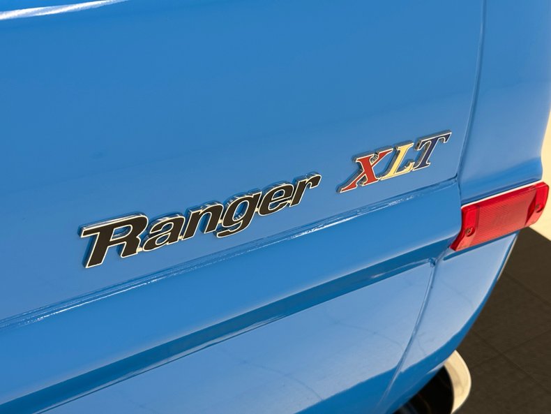Unknown-F-100-1972-Grabber-Blue-Saddle-17