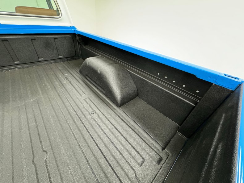 Unknown-F-100-1972-Grabber-Blue-Saddle-26