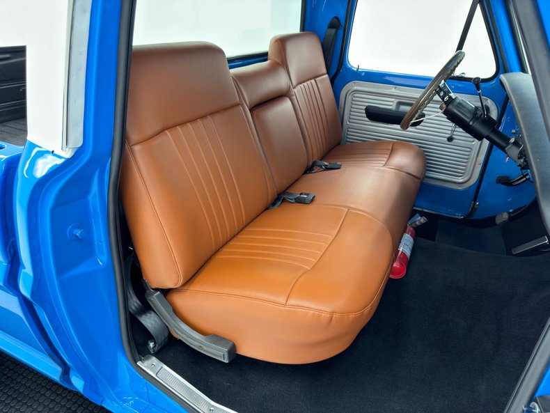 Unknown-F-100-1972-Grabber-Blue-Saddle-33
