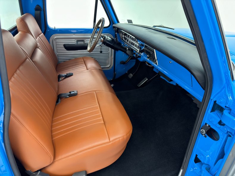 Unknown-F-100-1972-Grabber-Blue-Saddle-34