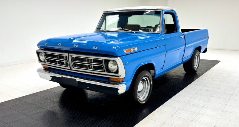 Unknown-F-100-1972-Grabber-Blue-Saddle