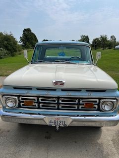 Unknown-F-250-1964-2-Tone-1