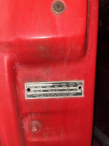 Unknown-F-250-1967-Wimbledon-WhiteRang-Dark-Barcelona-Red-2