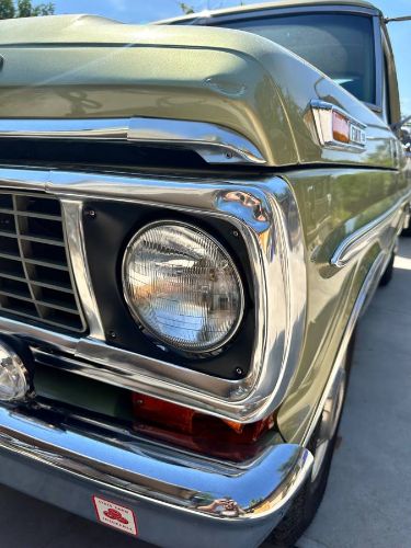 Unknown-F-250-1970-Green-1