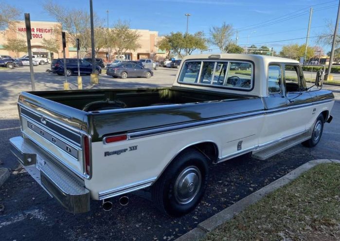 Unknown-F-250-1975-Green-2