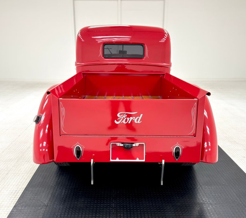 Unknown-F1-1941-Red-Black-2