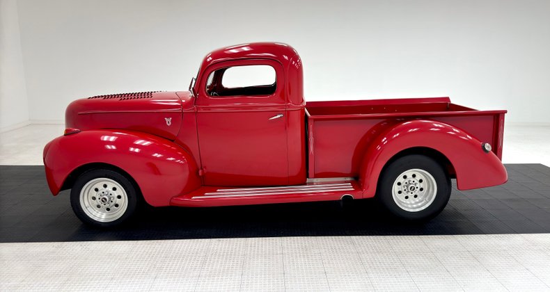 Unknown-F1-1941-Red-Black