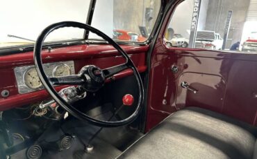 Unknown-F1-1946-Maroon-11