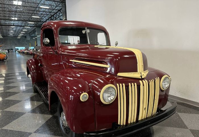 Unknown-F1-1946-Maroon-17