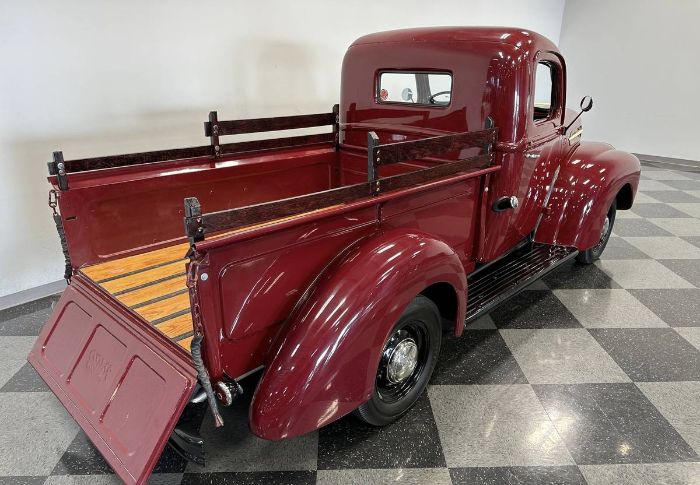 Unknown-F1-1946-Maroon-2