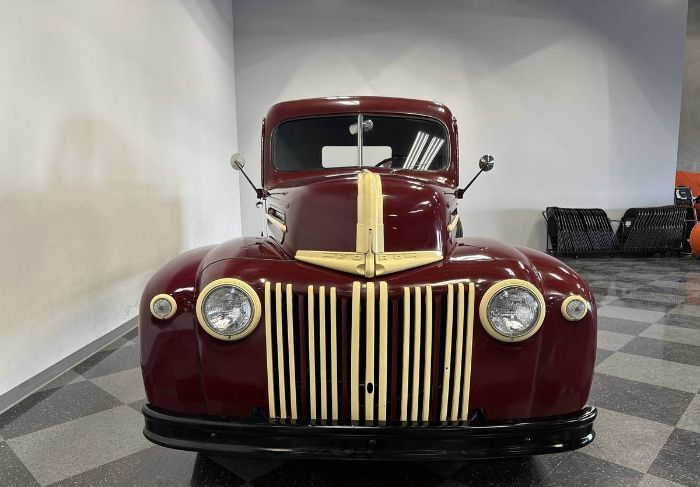 Unknown-F1-1946-Maroon