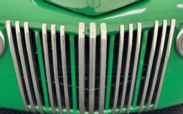 Unknown-F1-1947-Medium-Green-Ivory-10