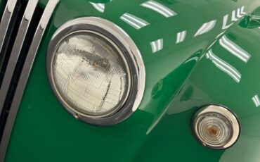 Unknown-F1-1947-Medium-Green-Ivory-11