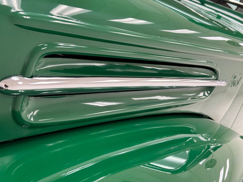 Unknown-F1-1947-Medium-Green-Ivory-12