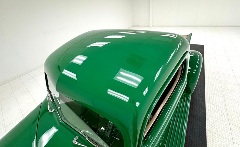 Unknown-F1-1947-Medium-Green-Ivory-15