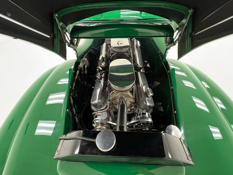 Unknown-F1-1947-Medium-Green-Ivory-31