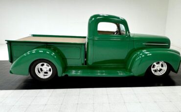 Unknown-F1-1947-Medium-Green-Ivory-7