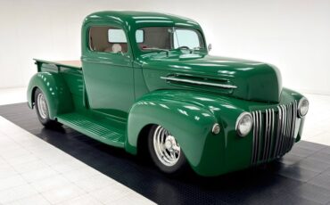 Unknown-F1-1947-Medium-Green-Ivory-8