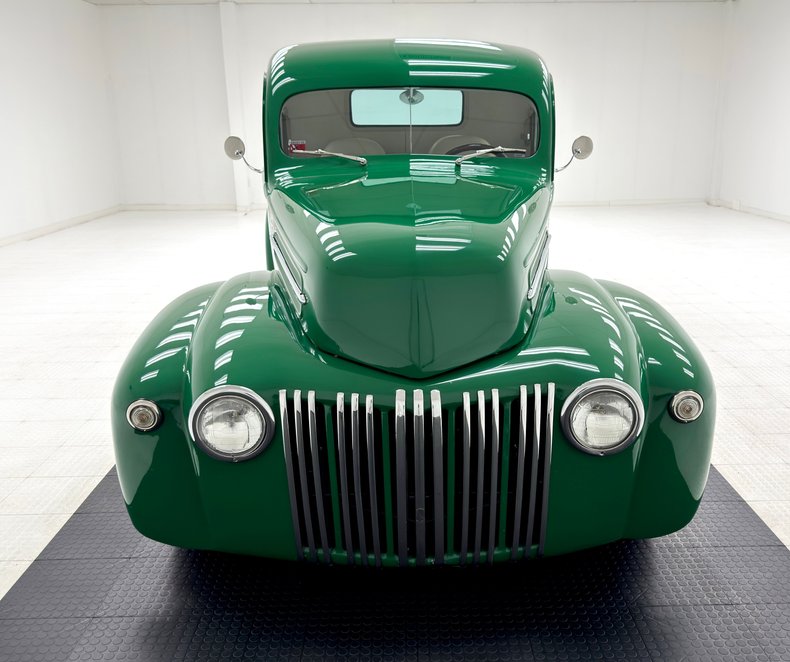 Unknown-F1-1947-Medium-Green-Ivory-9