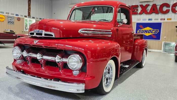 Unknown-F1-1951-Vermillion-Red-14