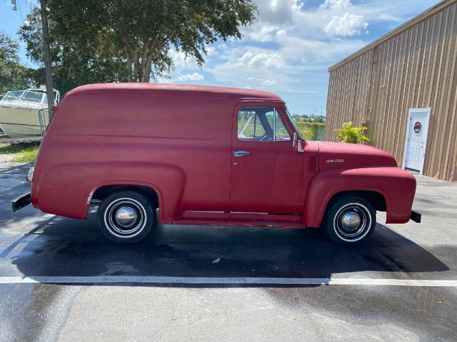 Unknown-F1-1953-Red