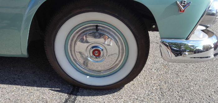 Unknown-Fairlane-1955-22