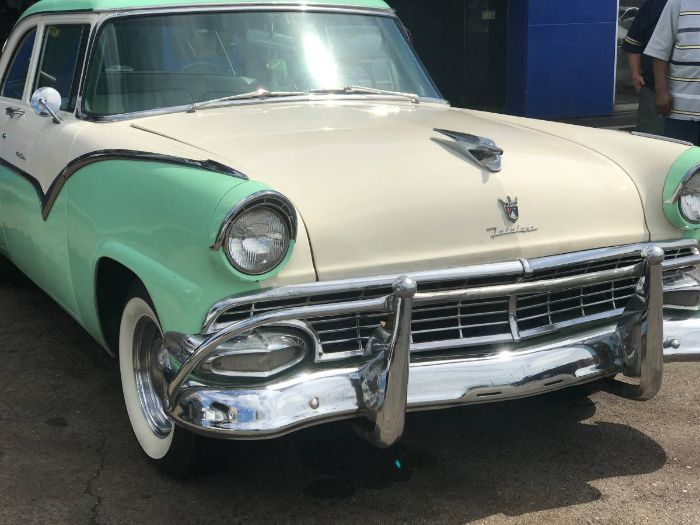 Unknown-Fairlane-1955-3