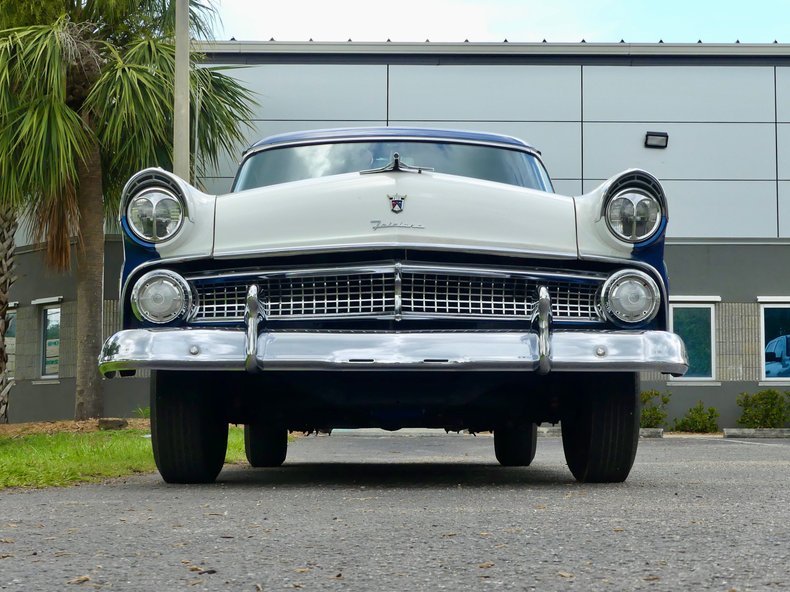 Unknown-Fairlane-1955-Blue-White-Blue-1
