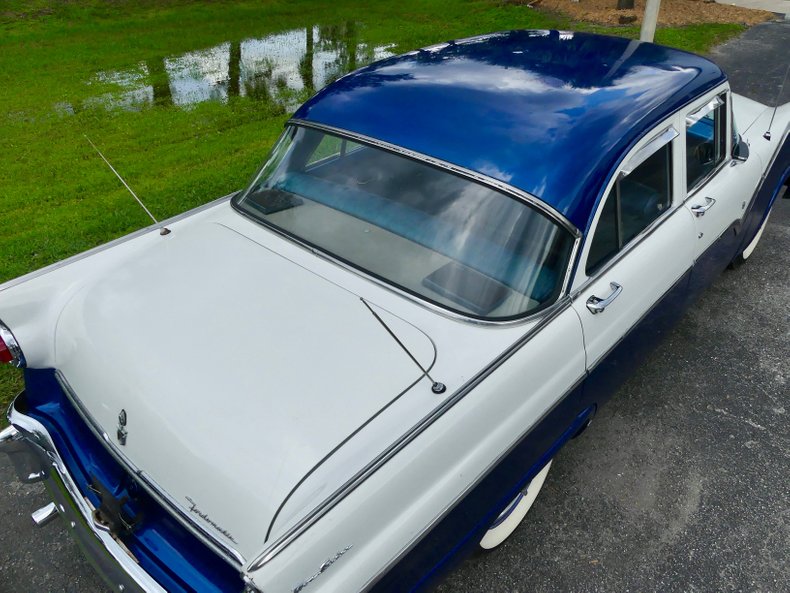 Unknown-Fairlane-1955-Blue-White-Blue-13