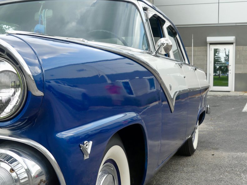 Unknown-Fairlane-1955-Blue-White-Blue-2