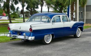 Unknown-Fairlane-1955-Blue-White-Blue-40