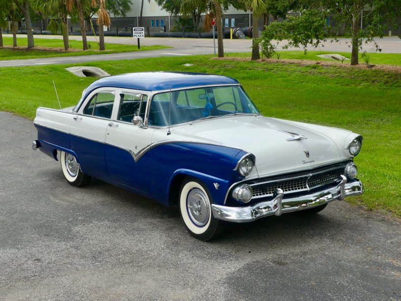 Unknown-Fairlane-1955-Blue-White-Blue-46