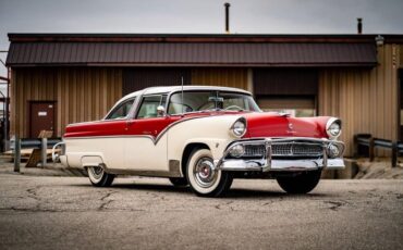 Unknown-Fairlane-1955-White-amp-Red-White-amp-Red-1