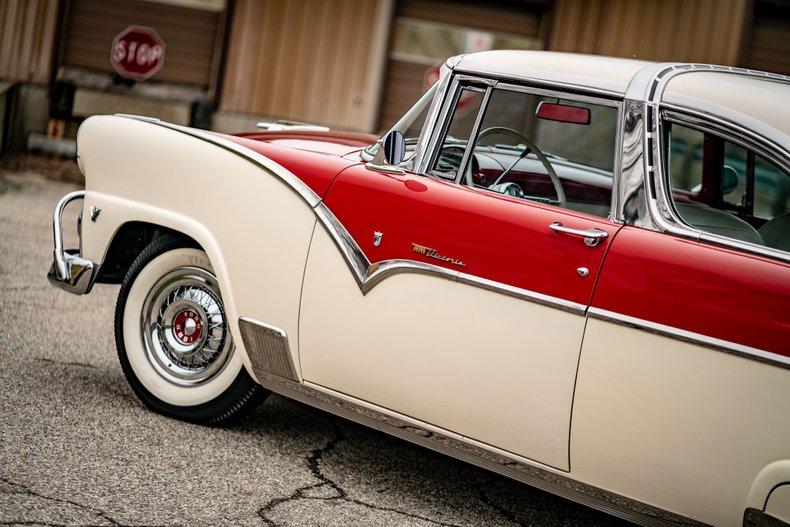 Unknown-Fairlane-1955-White-amp-Red-White-amp-Red-11