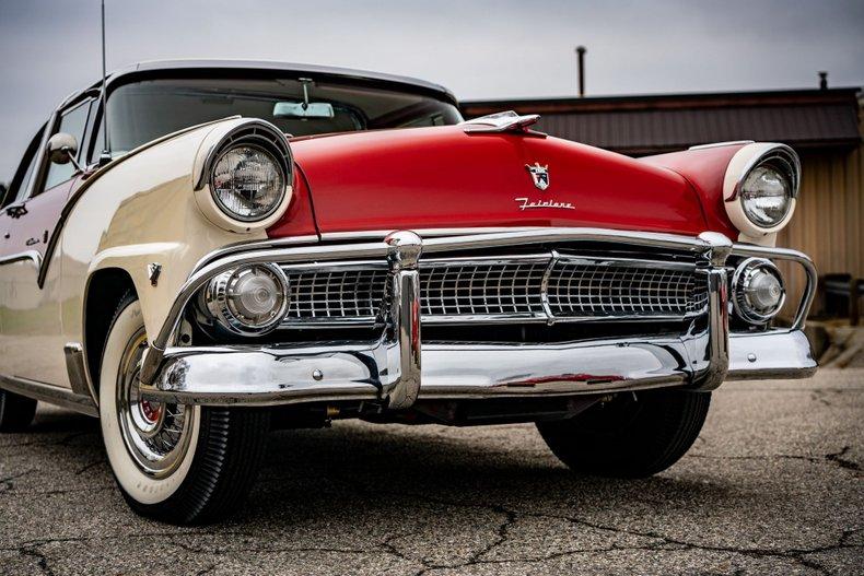 Unknown-Fairlane-1955-White-amp-Red-White-amp-Red-2