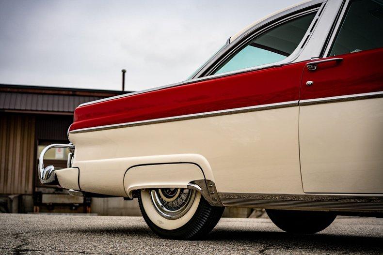 Unknown-Fairlane-1955-White-amp-Red-White-amp-Red-34
