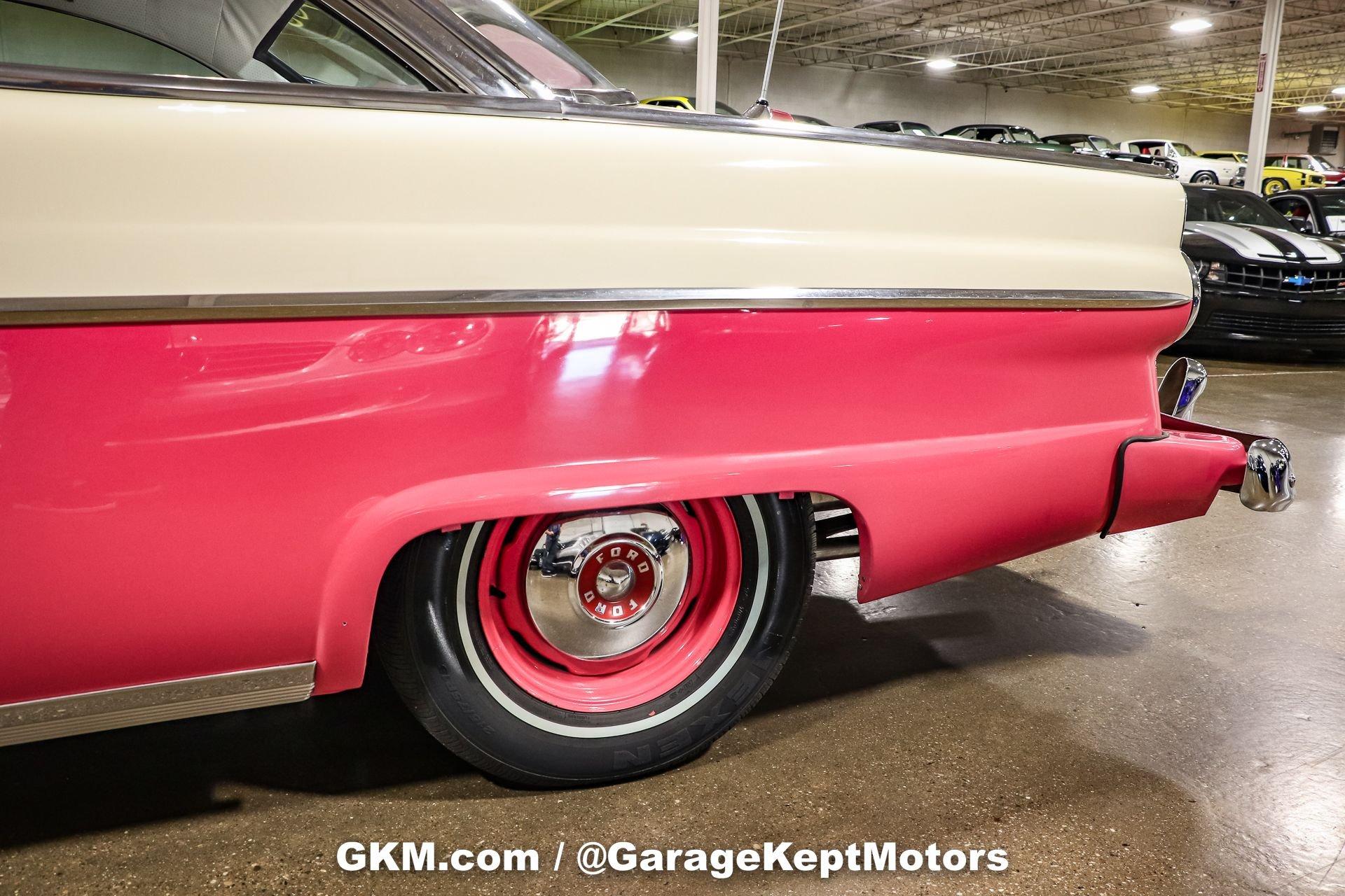 Unknown-Fairlane-1955-White-and-Pink-White-and-Pink-12