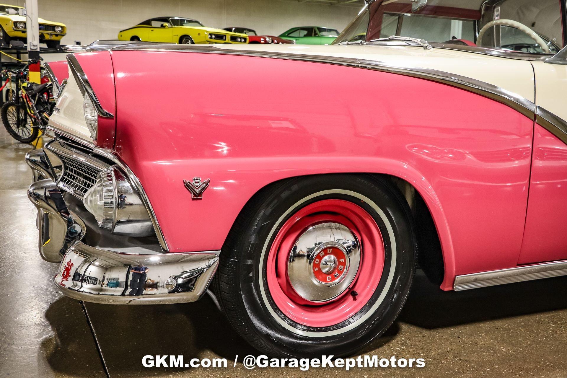 Unknown-Fairlane-1955-White-and-Pink-White-and-Pink-17
